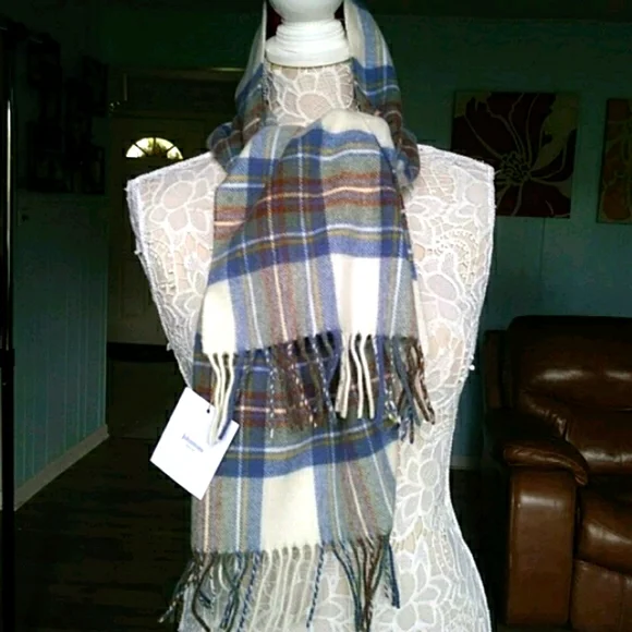 NWT Johnston's lambswool blue plaid scarf - Picture 2 of 9